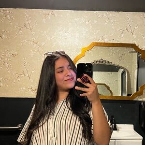 Meet your Posher, Cristina